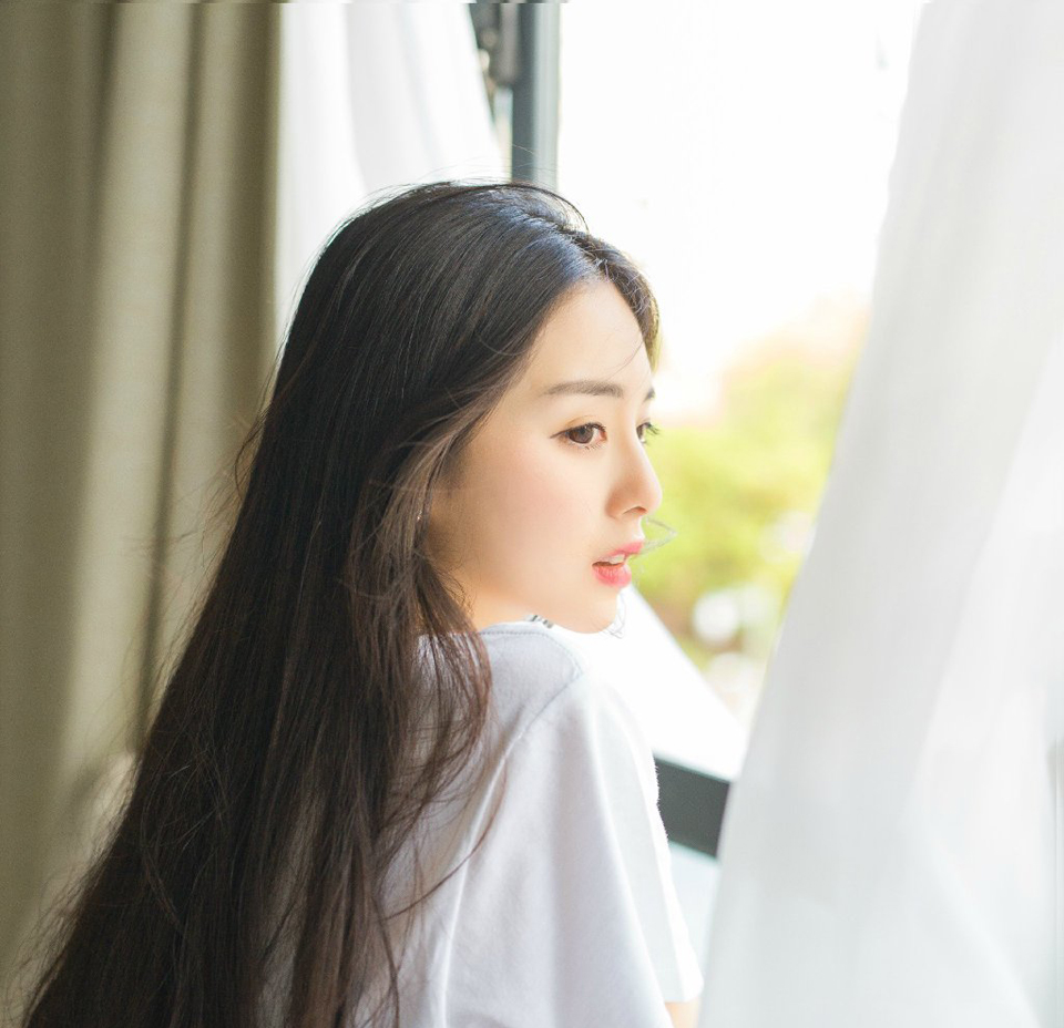 “我一个外来人都能知道，那江东俊杰，想必也能知道这点，若他们能够视线知道我今天会来这里，是个除掉我的好机会。”陈到今天的话似乎特别多。